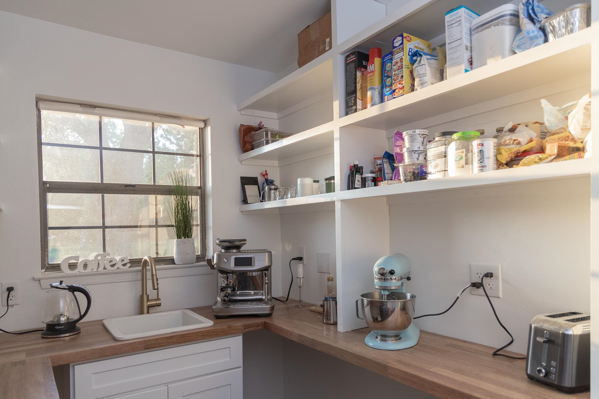 19690 Lawrence Road Fairhope, AL 36532 - Photo 23 of 73 Pantry
