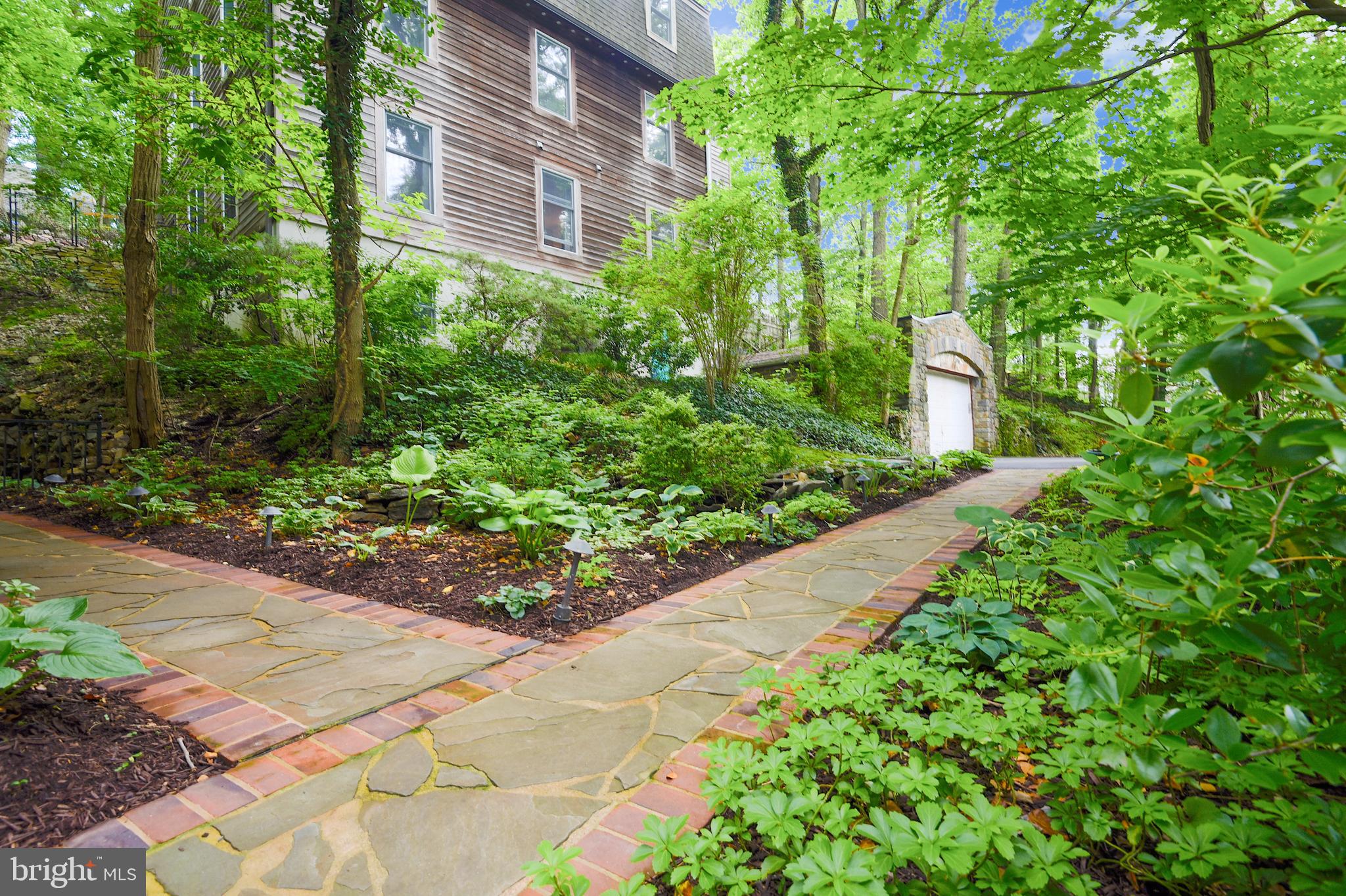 33 Merrymount Road Baltimore, MD 21210 - Photo 40 of 54 Front walkway