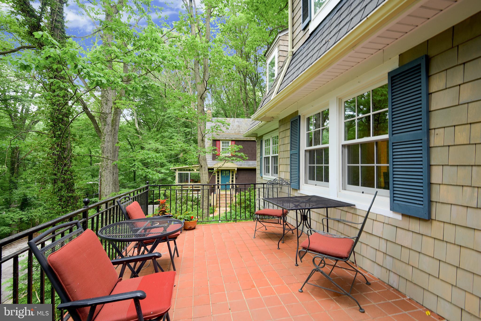 33 Merrymount Road Baltimore, MD 21210 - Photo 43 of 54 Front terrace