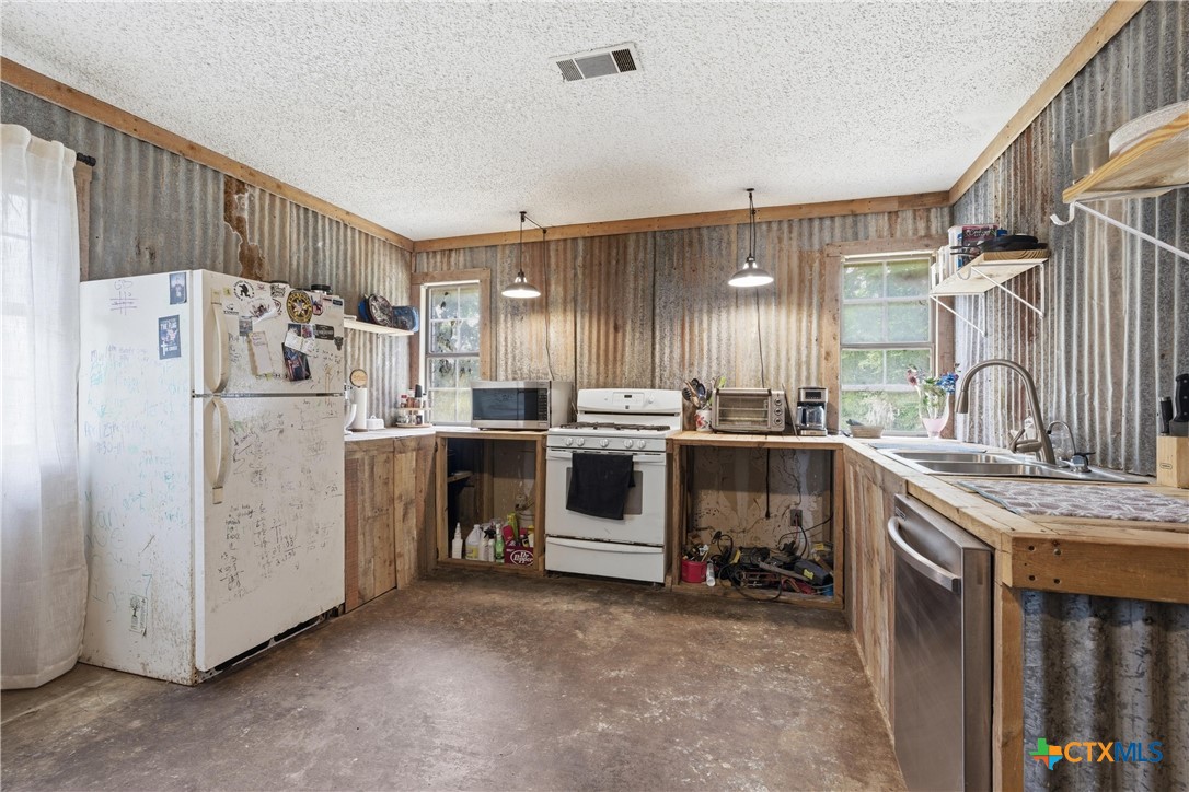 3122 Gun Club Road Temple, TX 76501 - Photo 6 of 18 Gallery Image 6