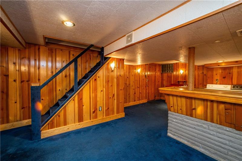 179 Gass Road Pittsburgh, PA 15229 - Photo 14 of 25 Gallery Image 14