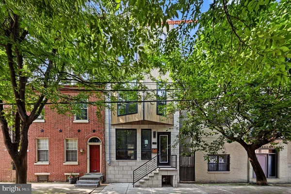 $1,190,000 | 250 Monroe Street, Philadelphia, PA 19147