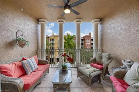 $3,500 | 410 Bayfront Place, Unit 2405, Naples, FL 34102