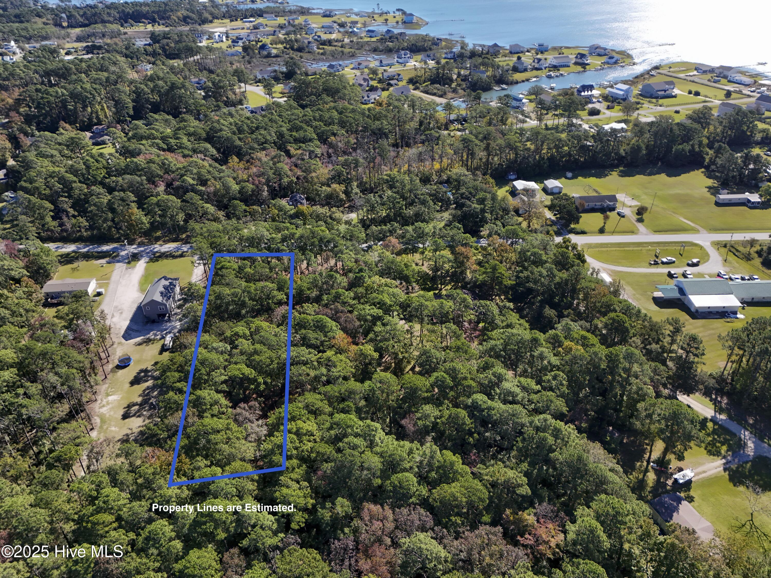 1526 Harkers Island Road Beaufort, NC 28516 - Photo 4 of 17 Aerial 1526