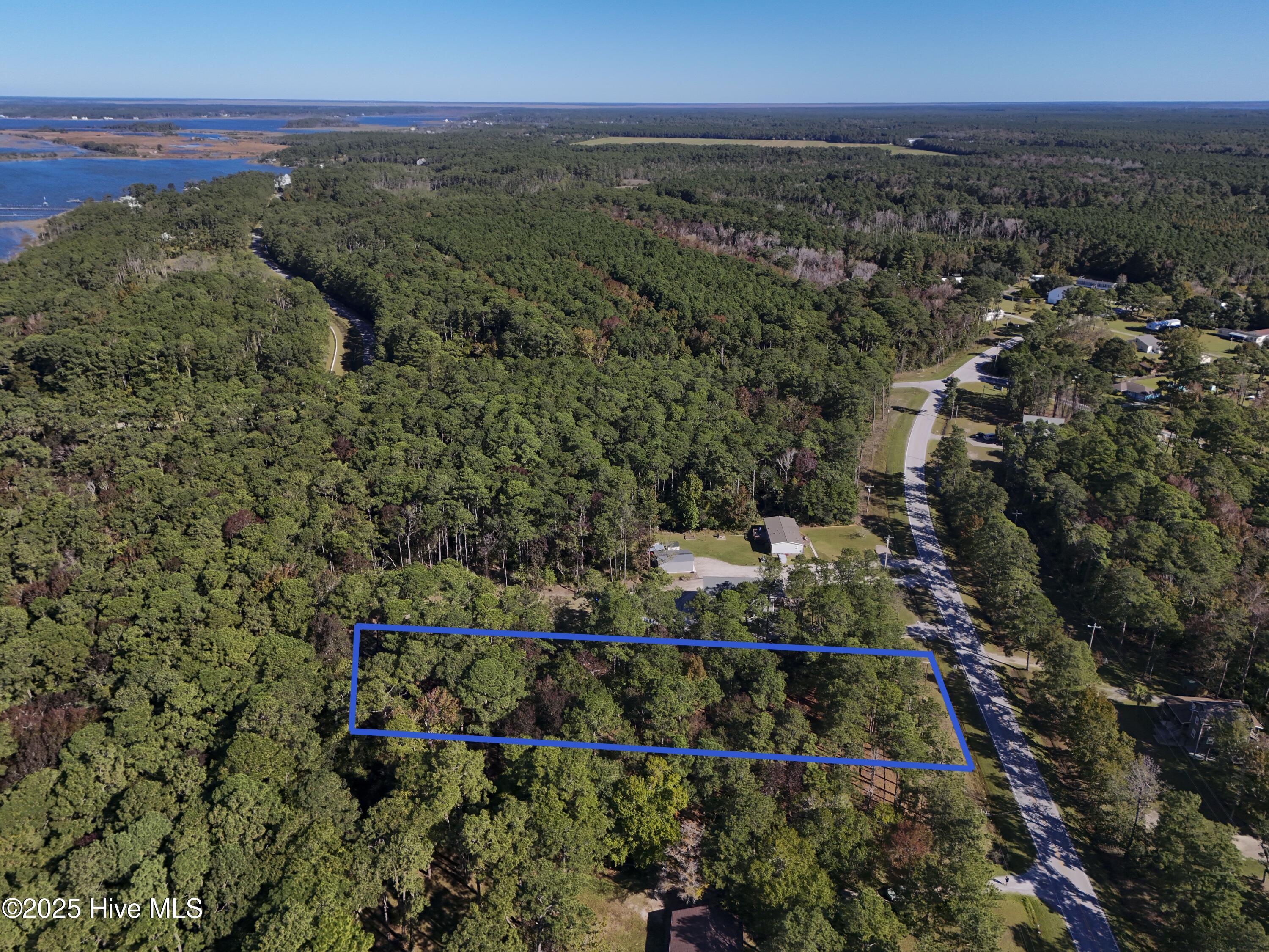 1526 Harkers Island Road Beaufort, NC 28516 - Photo 5 of 17 Aerial 1526