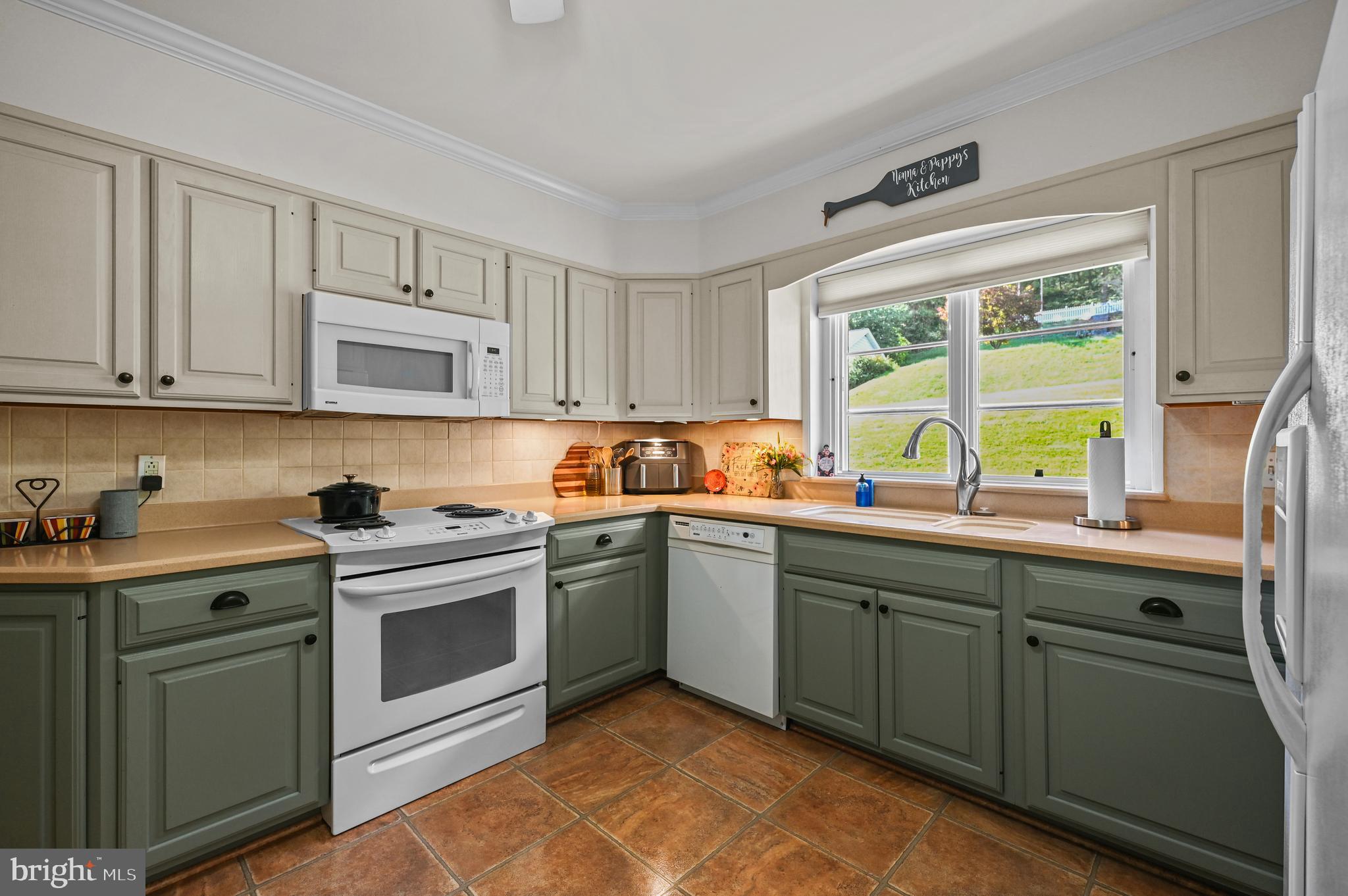 400 Friedensburg Road Reading, PA 19606 - Photo 3 of 23 Gallery Image 3
