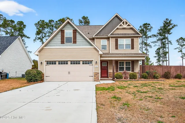 $319,900 | 513 Maggies Court, Jacksonville, NC 28540