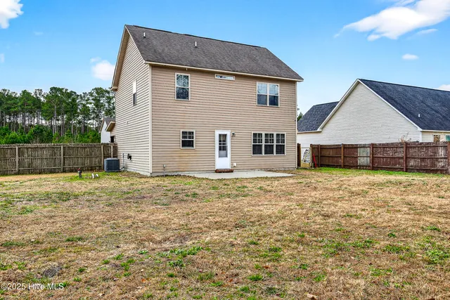 $319,900 | 513 Maggies Court, Jacksonville, NC 28540