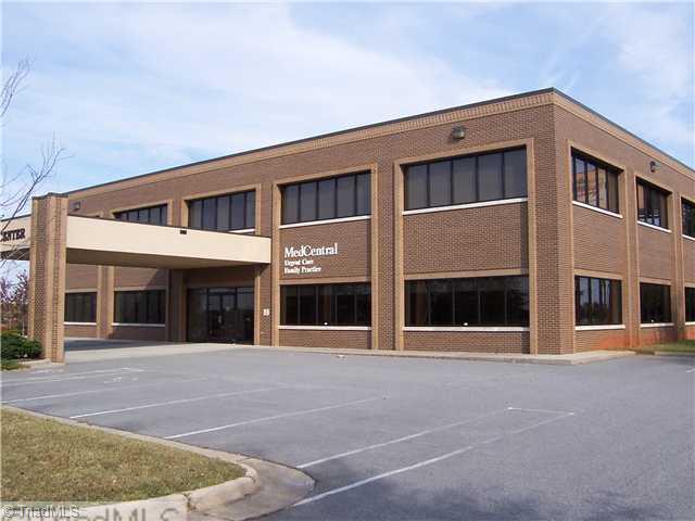 2640 Plaza Lane High Point, NC 27263 - Photo 1 of 11 Exterior Front.
