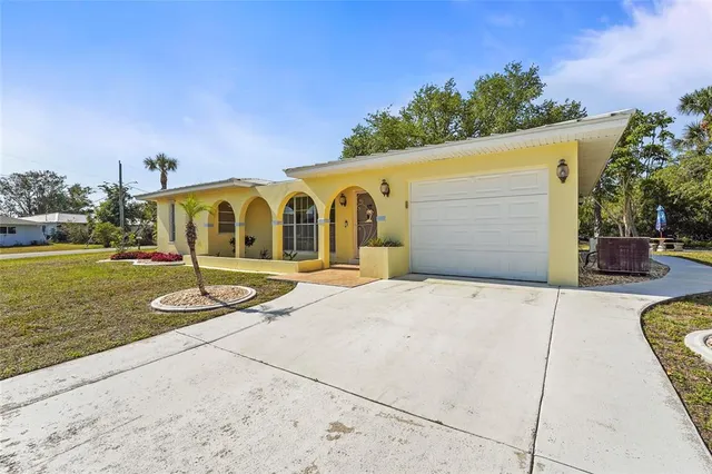 $290,000 | 18399 Burkholder Circle, Port Charlotte, FL 33948