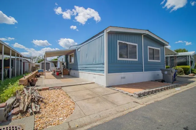 $150,000 | 196 Amberglen Drive, Unit 196, Sacramento, CA 95823