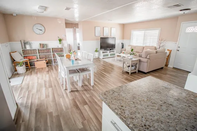 $150,000 | 196 Amberglen Drive, Unit 196, Sacramento, CA 95823