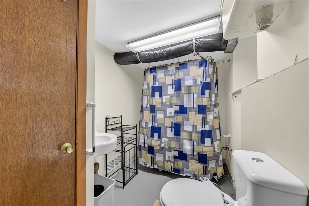 499 Hanover Street Fall River, MA 02720 - Photo 41 of 42
