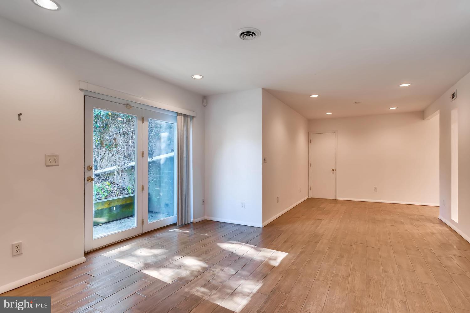 521 Epsom Road, Unit TB Baltimore, MD 21286 - Photo 2 of 11 open and light filled