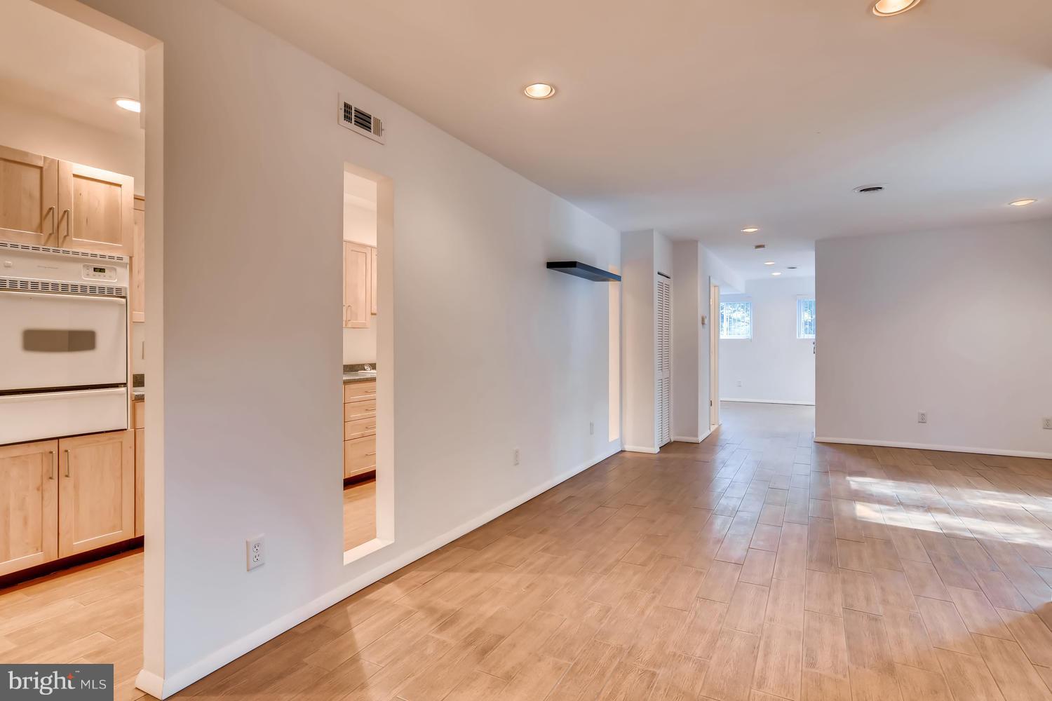 521 Epsom Road, Unit TB Baltimore, MD 21286 - Photo 11 of 11 Open floorplan
