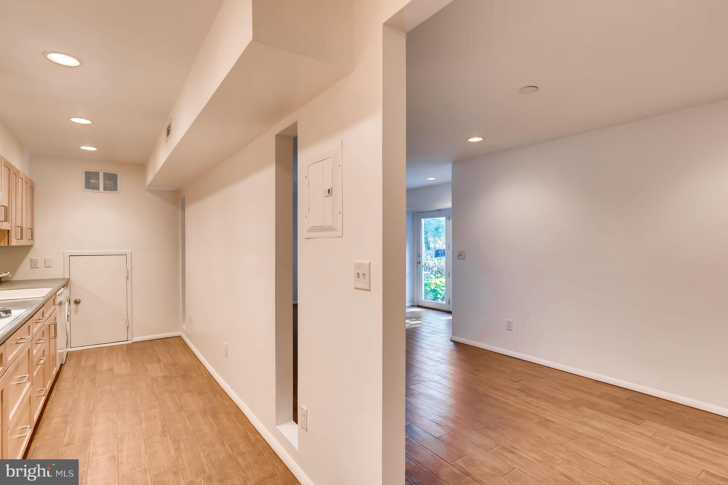 521 Epsom Road, Unit TB Baltimore, MD 21286 - Photo 6 of 11 Interior (General)