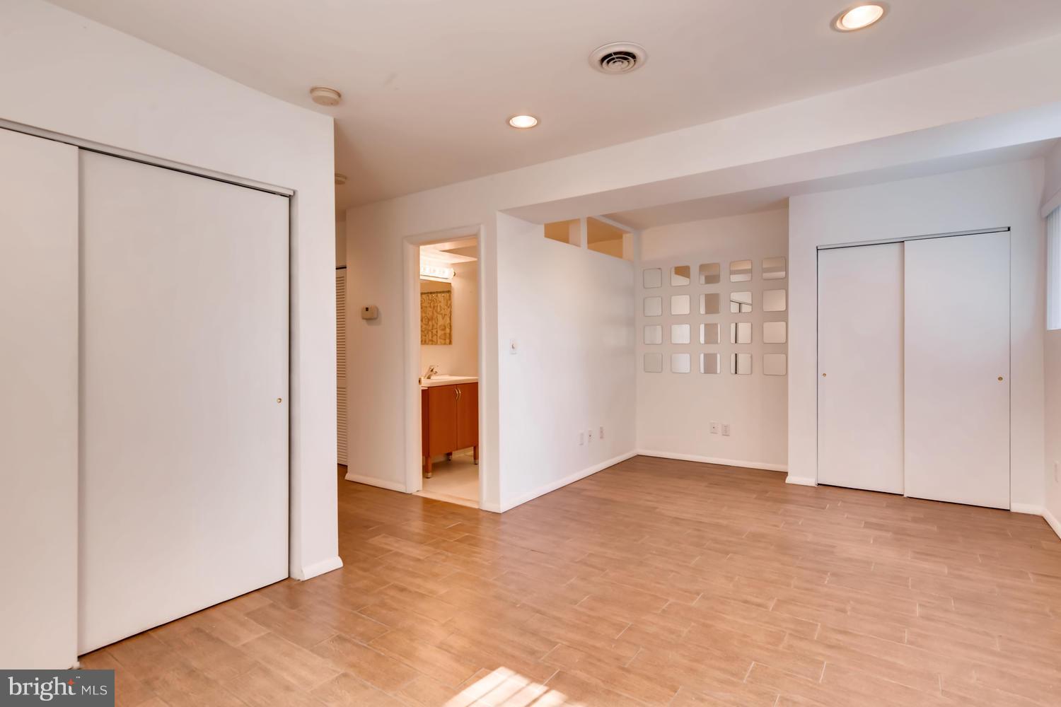 521 Epsom Road, Unit TB Baltimore, MD 21286 - Photo 8 of 11 Spacious bedroom