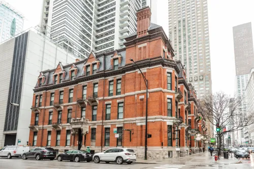 $3,695 | 801 North Wabash Avenue, Unit 8013N, Chicago, IL 60611