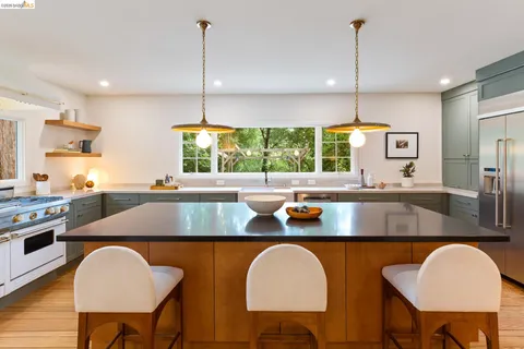 $1,695,000 | 106 Rheem Boulevard, Orinda, CA 94563