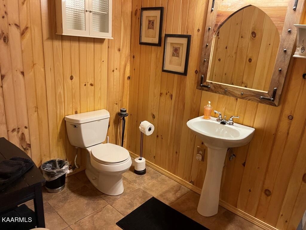 1216 Rafter Road Tellico Plains, TN 37385 - Photo 21 of 29 Gallery Image 21