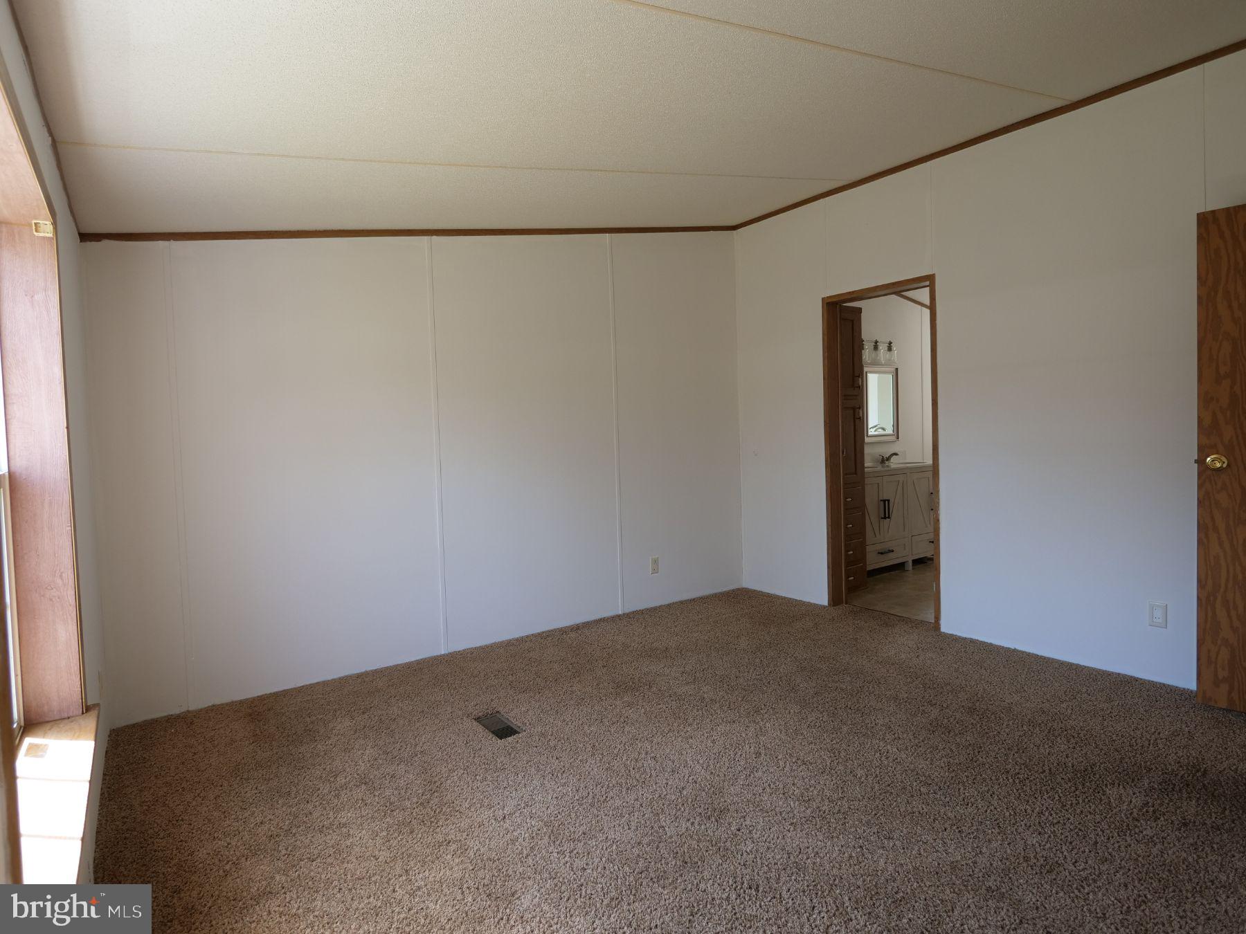 31 Terrace Drive Spring City, PA 19475 - Photo 13 of 20 primary bedroom