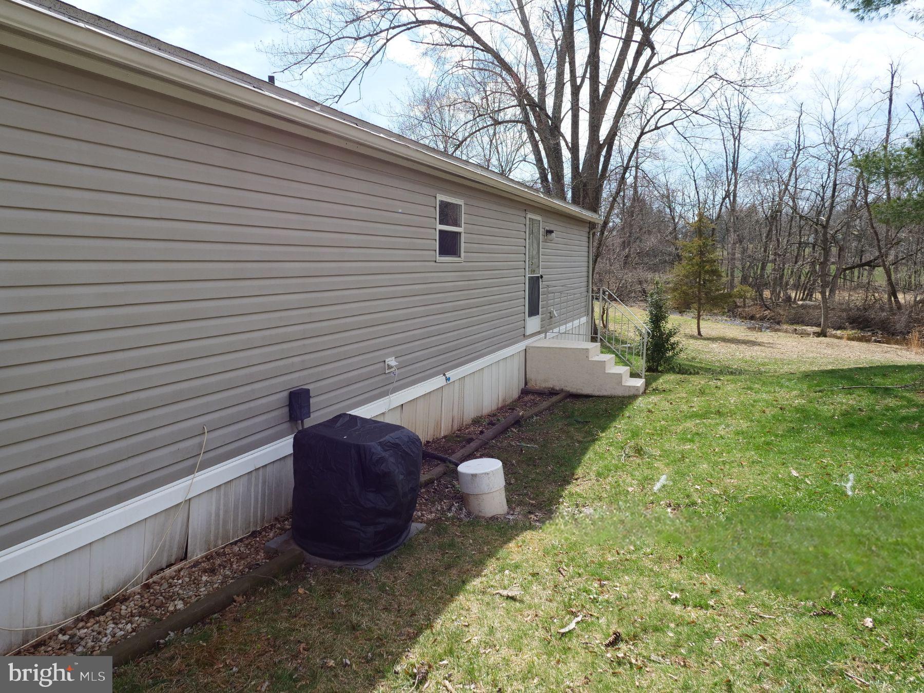 31 Terrace Drive Spring City, PA 19475 - Photo 3 of 20 back