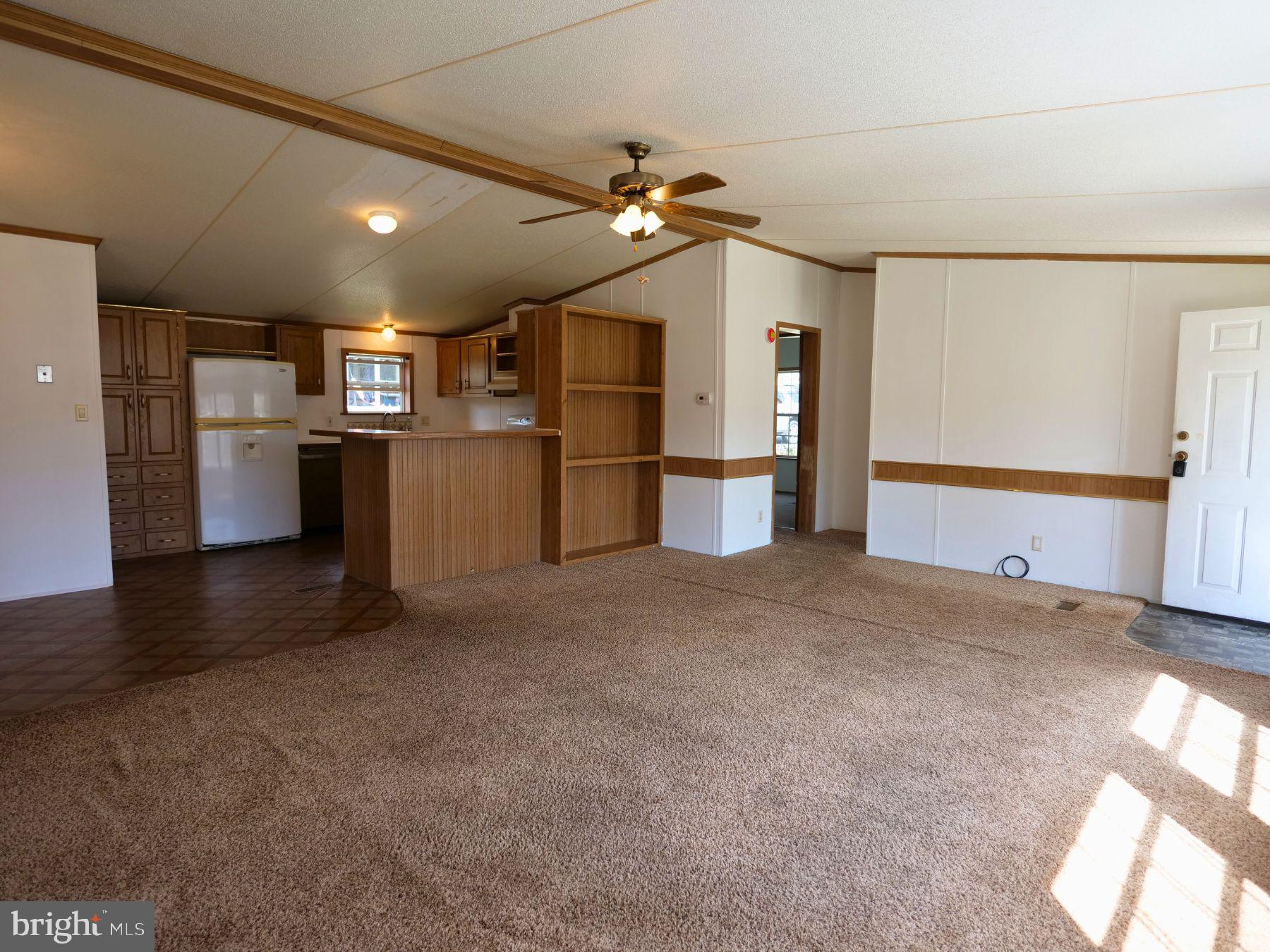 31 Terrace Drive Spring City, PA 19475 - Photo 7 of 20 living room