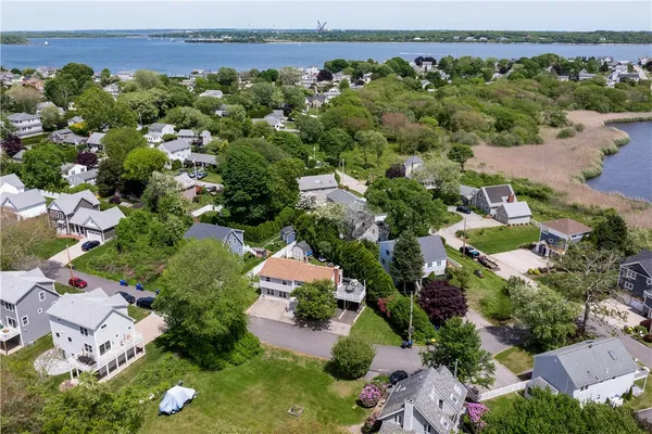 $1,199,900 | 60 Brooklyn Road, Narragansett, RI 02882