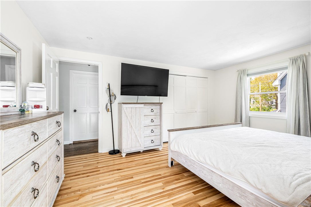 60 Brooklyn Road Narragansett, RI 02882 - Photo 13 of 49