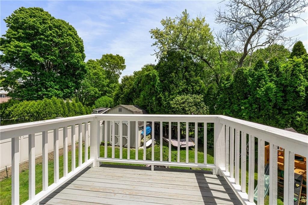 60 Brooklyn Road Narragansett, RI 02882 - Photo 15 of 49