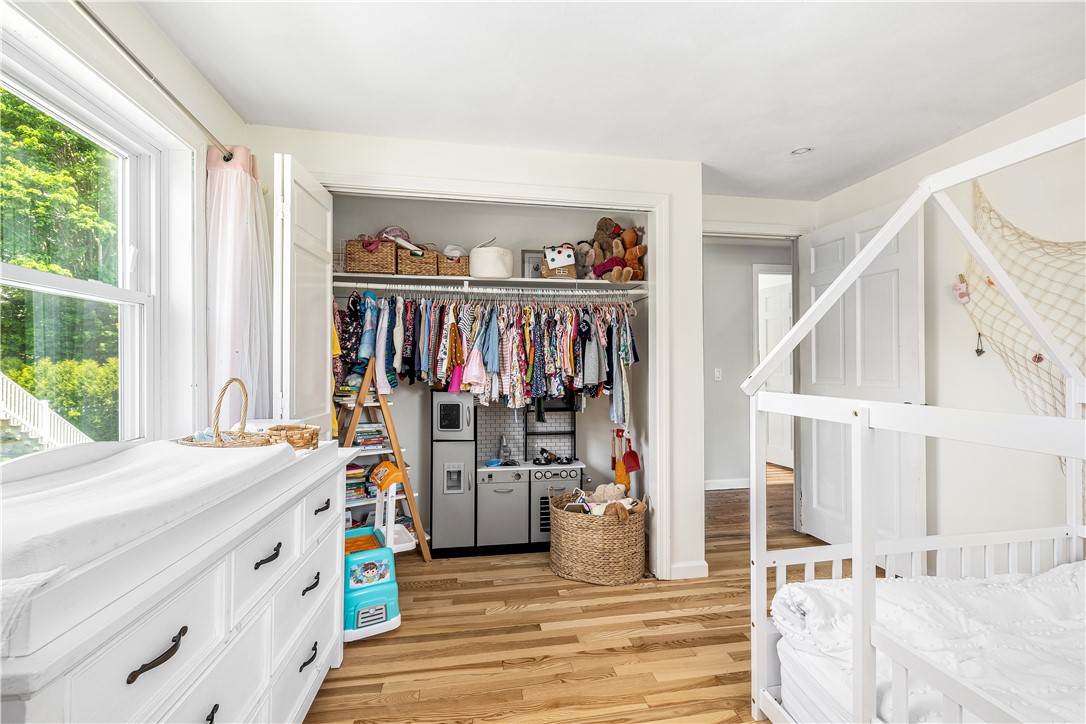 60 Brooklyn Road Narragansett, RI 02882 - Photo 20 of 49