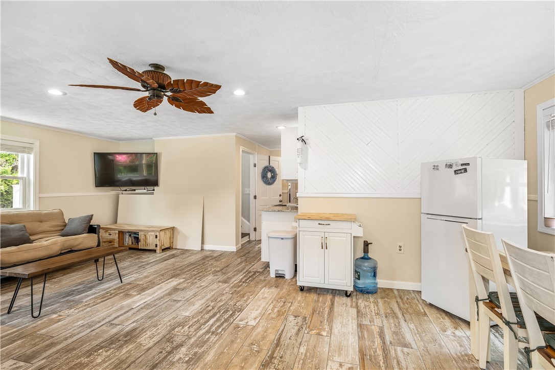 60 Brooklyn Road Narragansett, RI 02882 - Photo 25 of 49