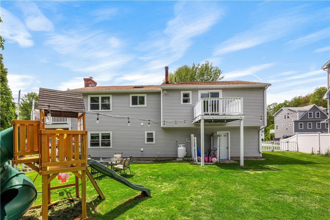 60 Brooklyn Road Narragansett, RI 02882 - Photo 32 of 49