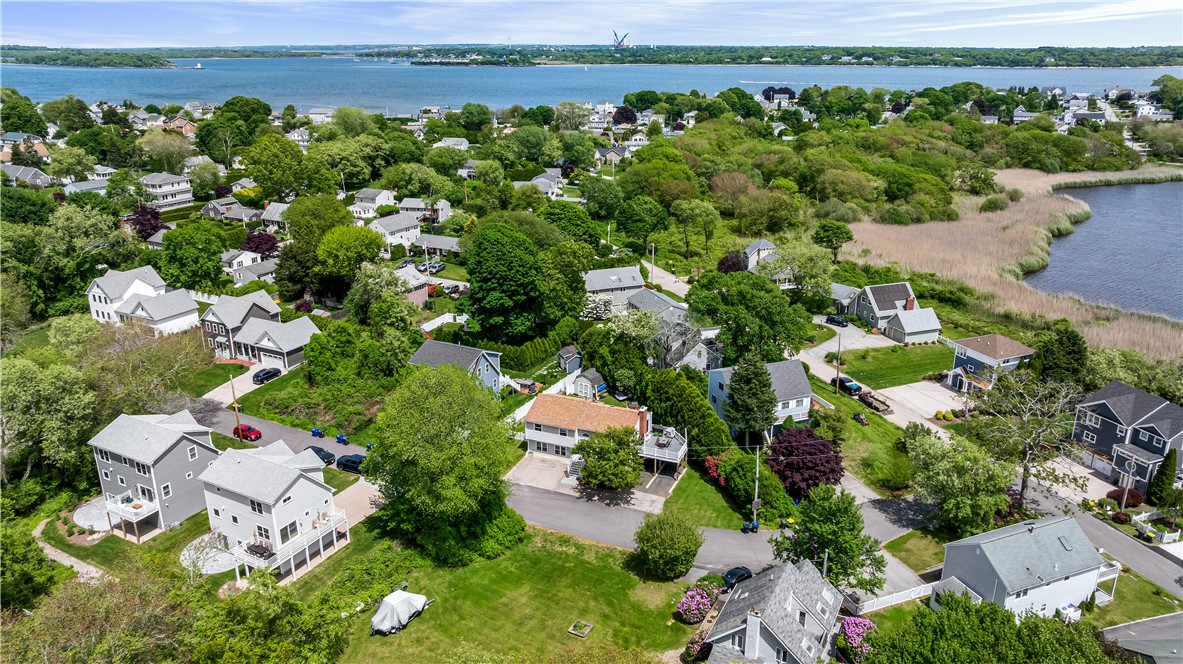 60 Brooklyn Road Narragansett, RI 02882 - Photo 37 of 49