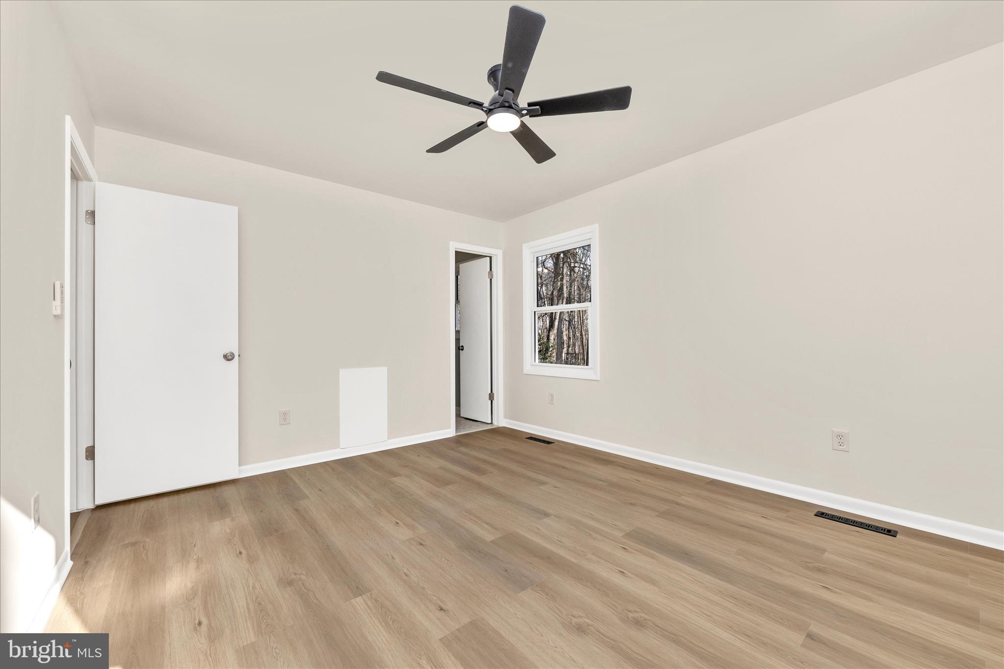 5635 Catoctin Ridge Drive Mount Airy, MD 21771 - Photo 27 of 60 Primary Bedroom