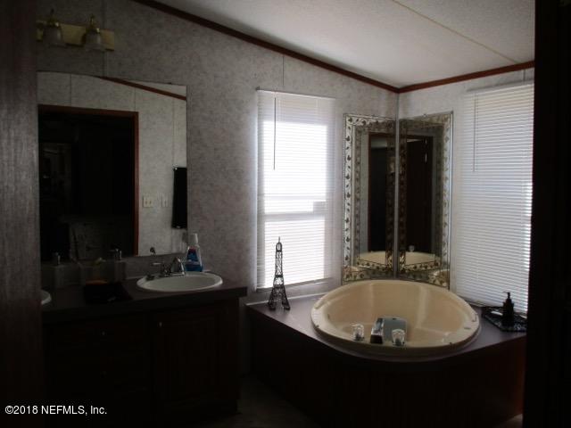 121 West Strickland Road Interlachen, FL 32148 - Photo 7 of 26 IMG_4873