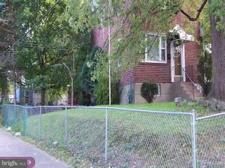 1215 Elson Road Brookhaven, PA 19015 - Photo 2 of 5