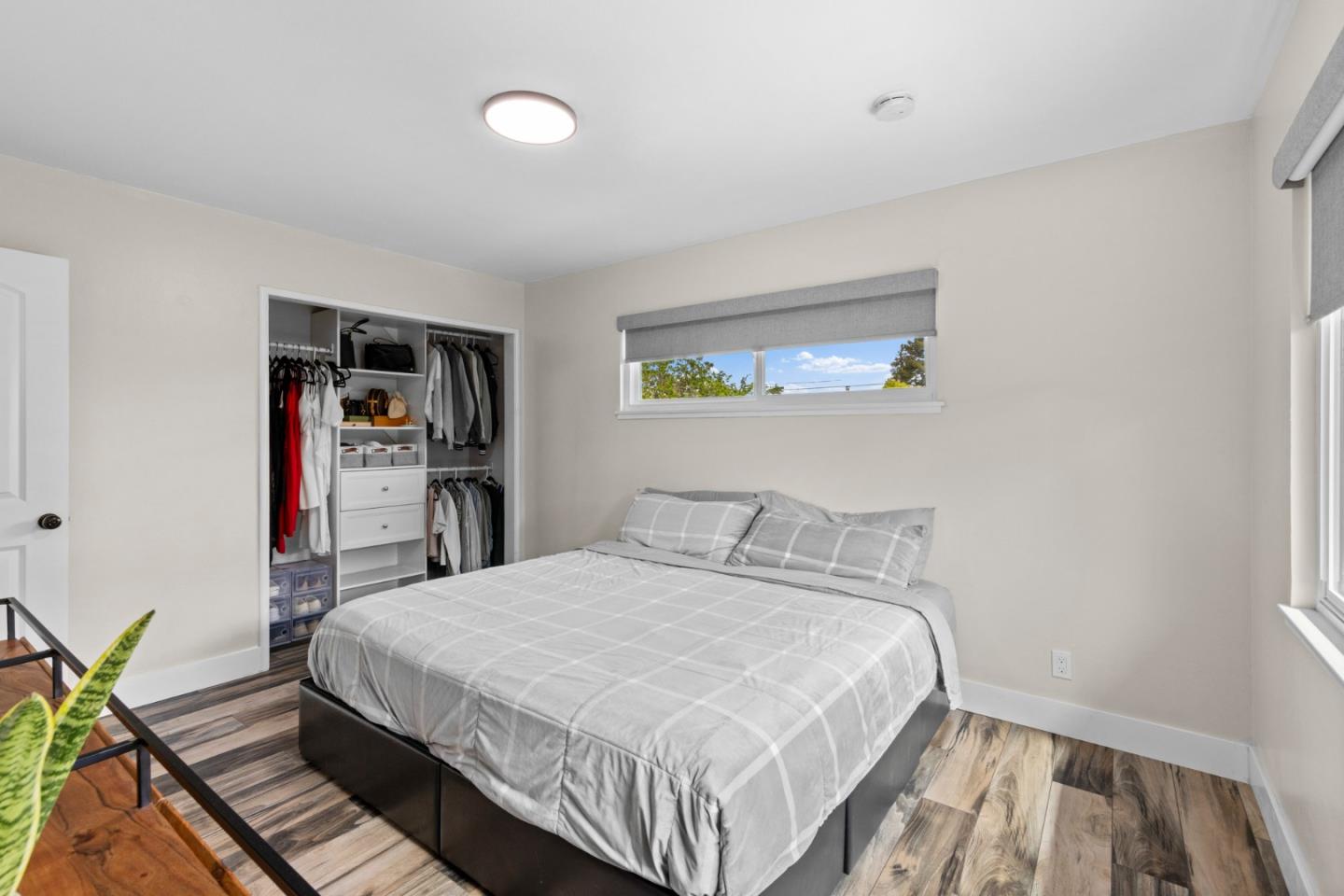 1430 Spruce Street Livermore, CA 94551 - Photo 18 of 32 a bedroom with a bed and a dresser