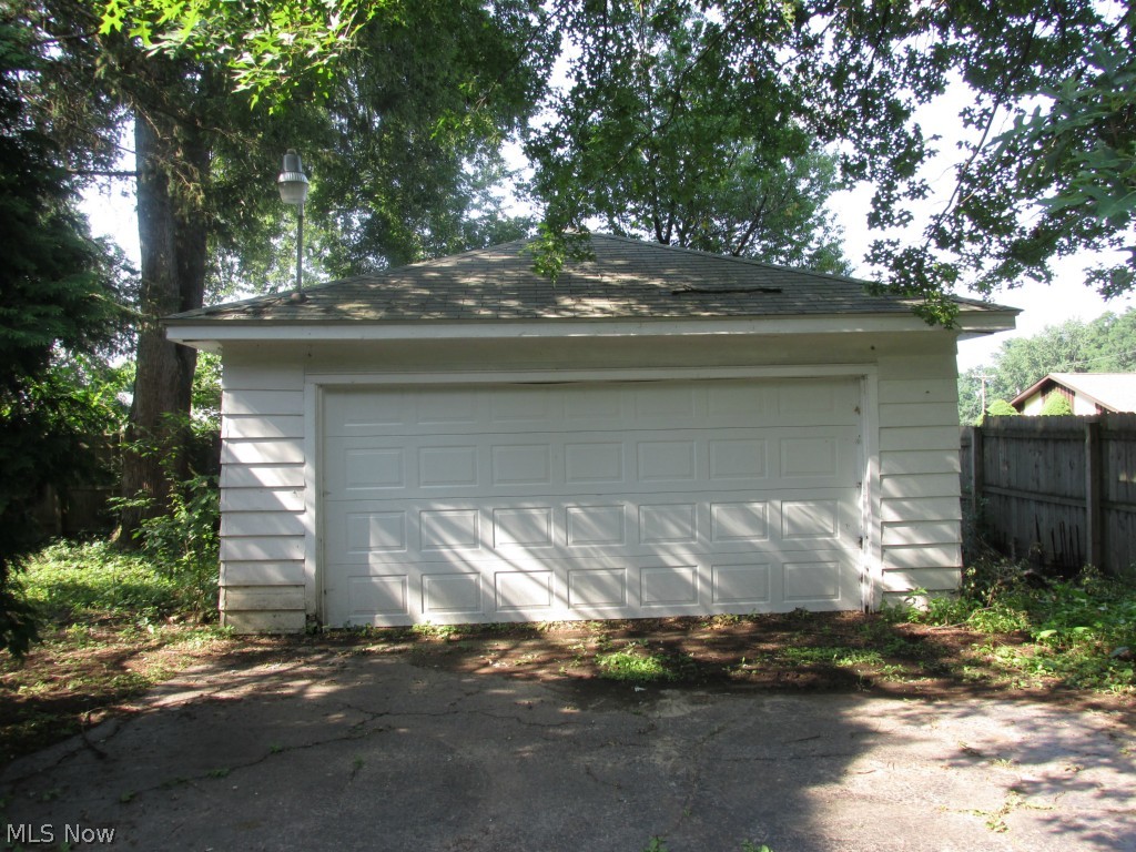 367 Lansing Road Akron, OH 44312 - Photo 14 of 15