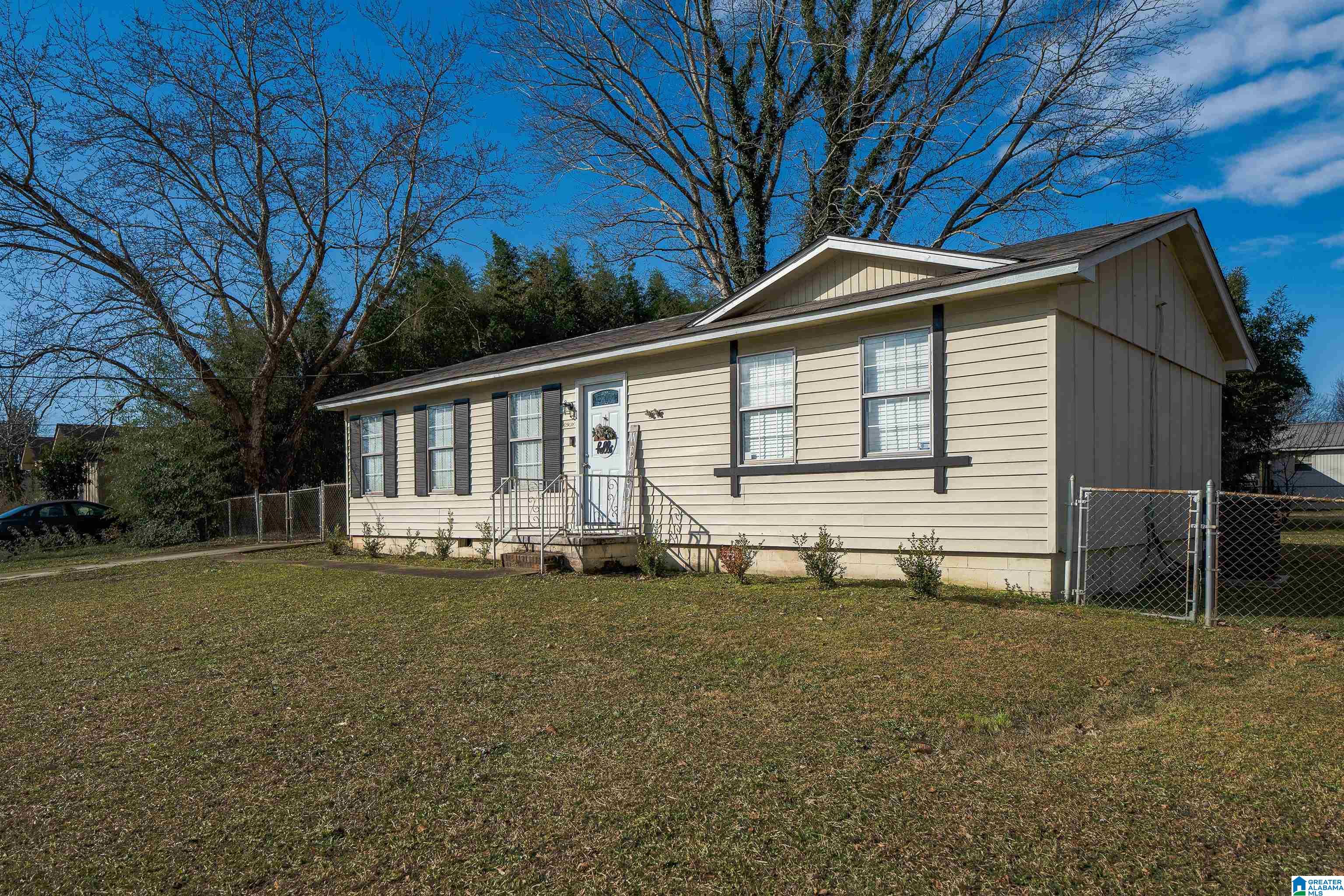 6930 Heather Lane Pinson, AL 35126 - Photo 2 of 26