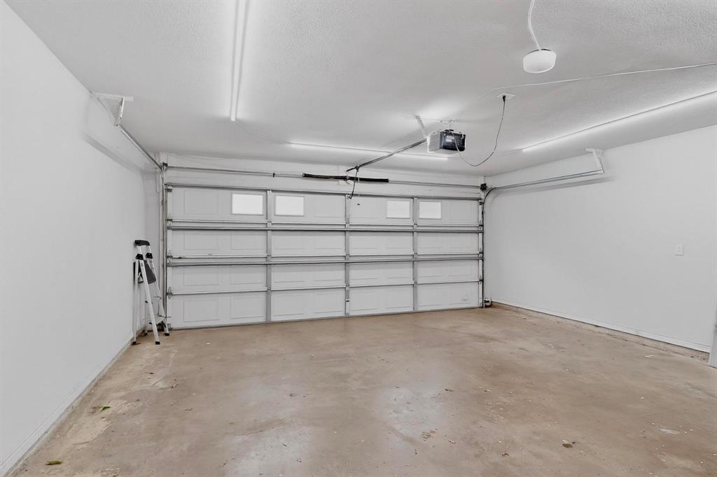 5015 Thunder Road Dallas, TX 75244 - Photo 24 of 31 a view of a garage