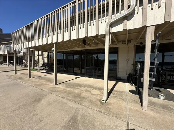 $395,000 | 2002 Mockingbird Bend, Unit B5, Graford, TX 76449