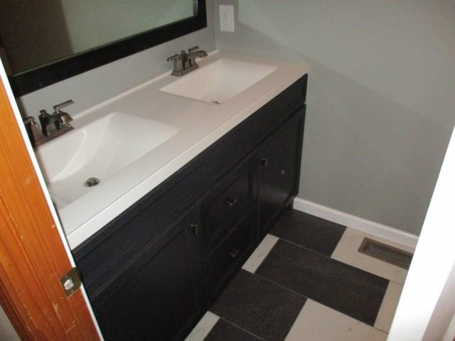 6115 Smokey View Road Mooresville, IN 46158 - Photo 8 of 12 Gallery Image 8