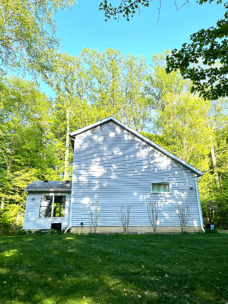 6367 Pokagon Road Berrien Center, MI 49102 - Photo 13 of 19 12