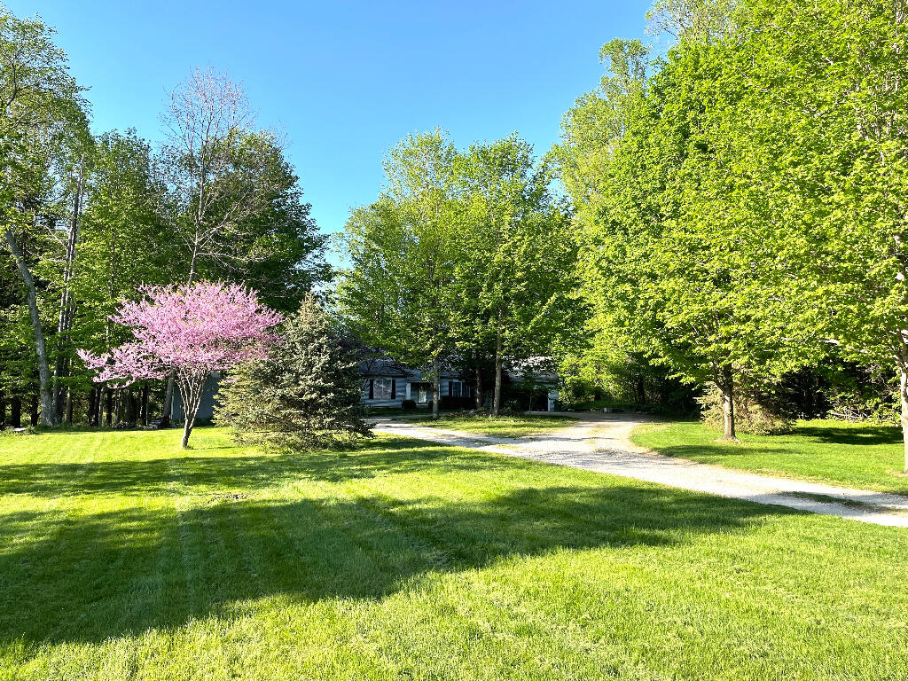 6367 Pokagon Road Berrien Center, MI 49102 - Photo 18 of 19 17