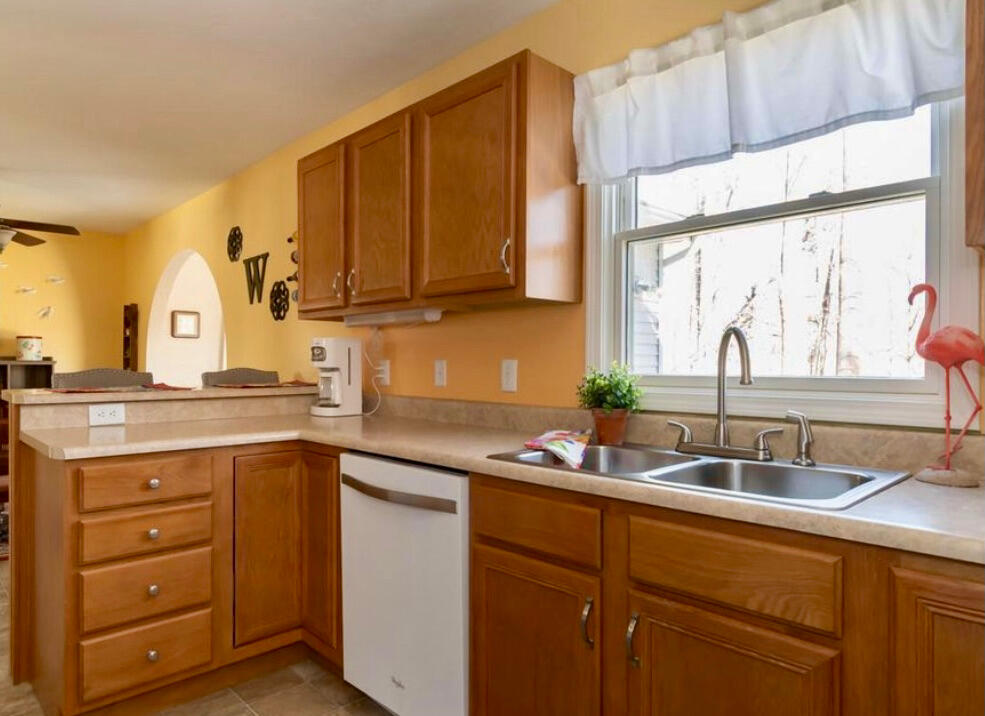 6367 Pokagon Road Berrien Center, MI 49102 - Photo 3 of 19 02