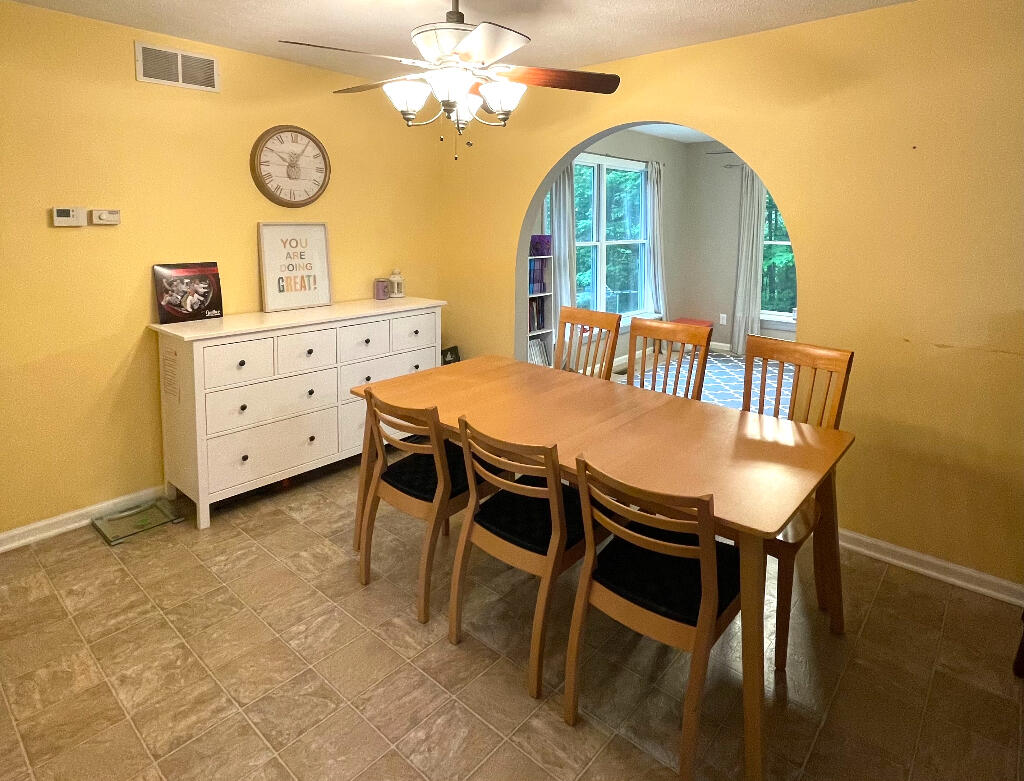 6367 Pokagon Road Berrien Center, MI 49102 - Photo 5 of 19 04