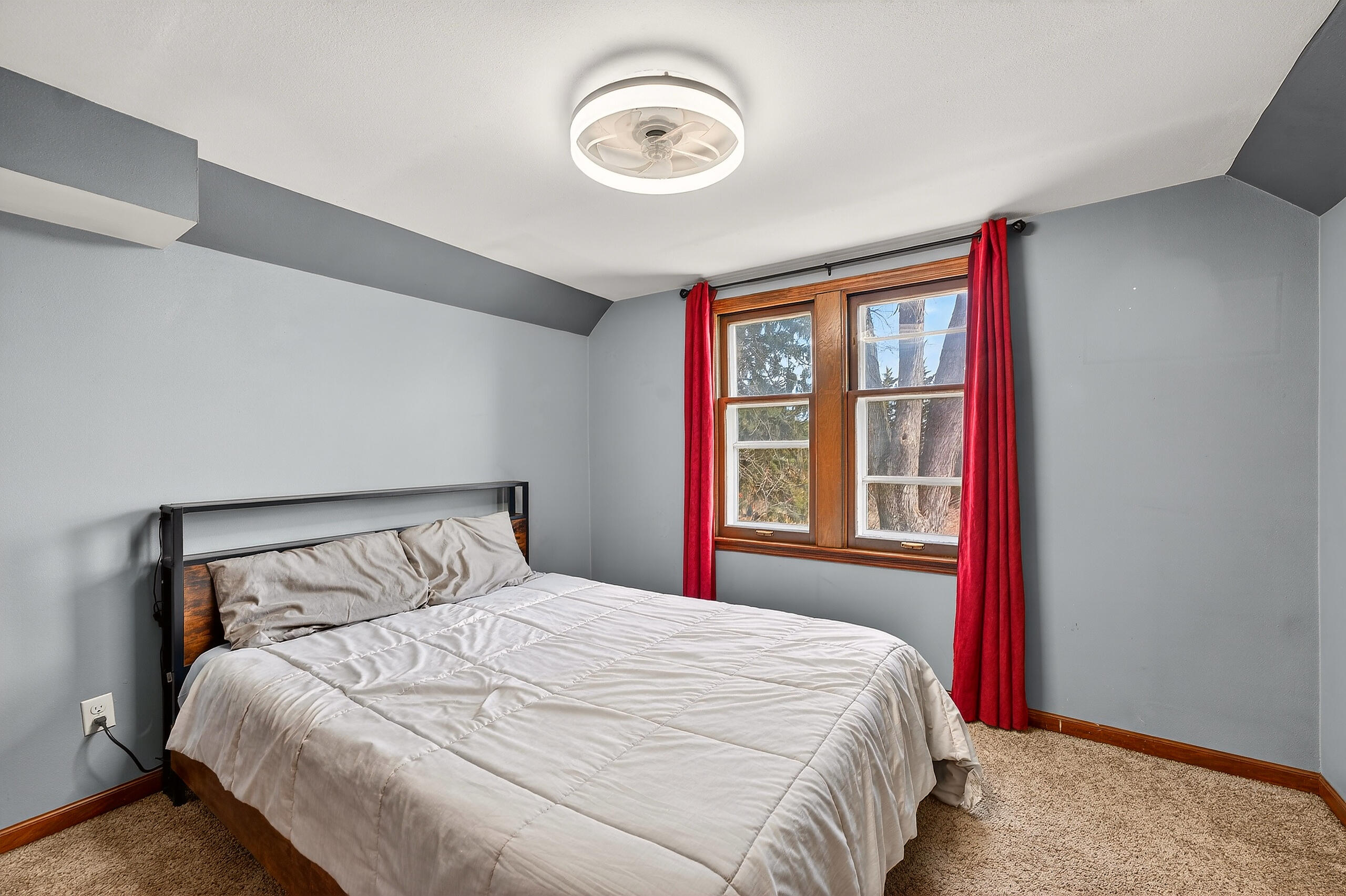 333 West Bender Road Glendale, WI 53217 - Photo 27 of 44 Bedroom-Upper