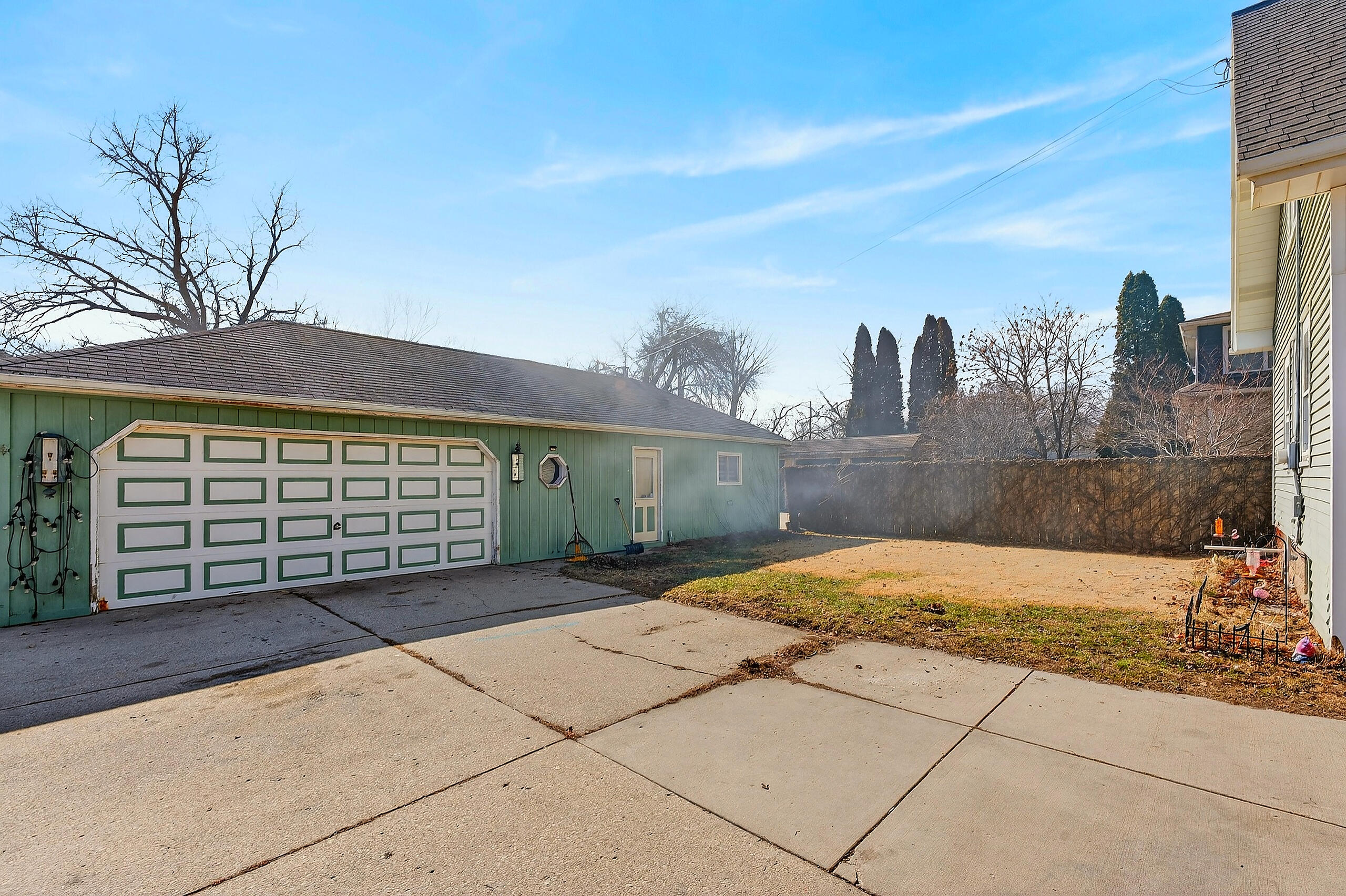 333 West Bender Road Glendale, WI 53217 - Photo 42 of 44 Two and a half car garage