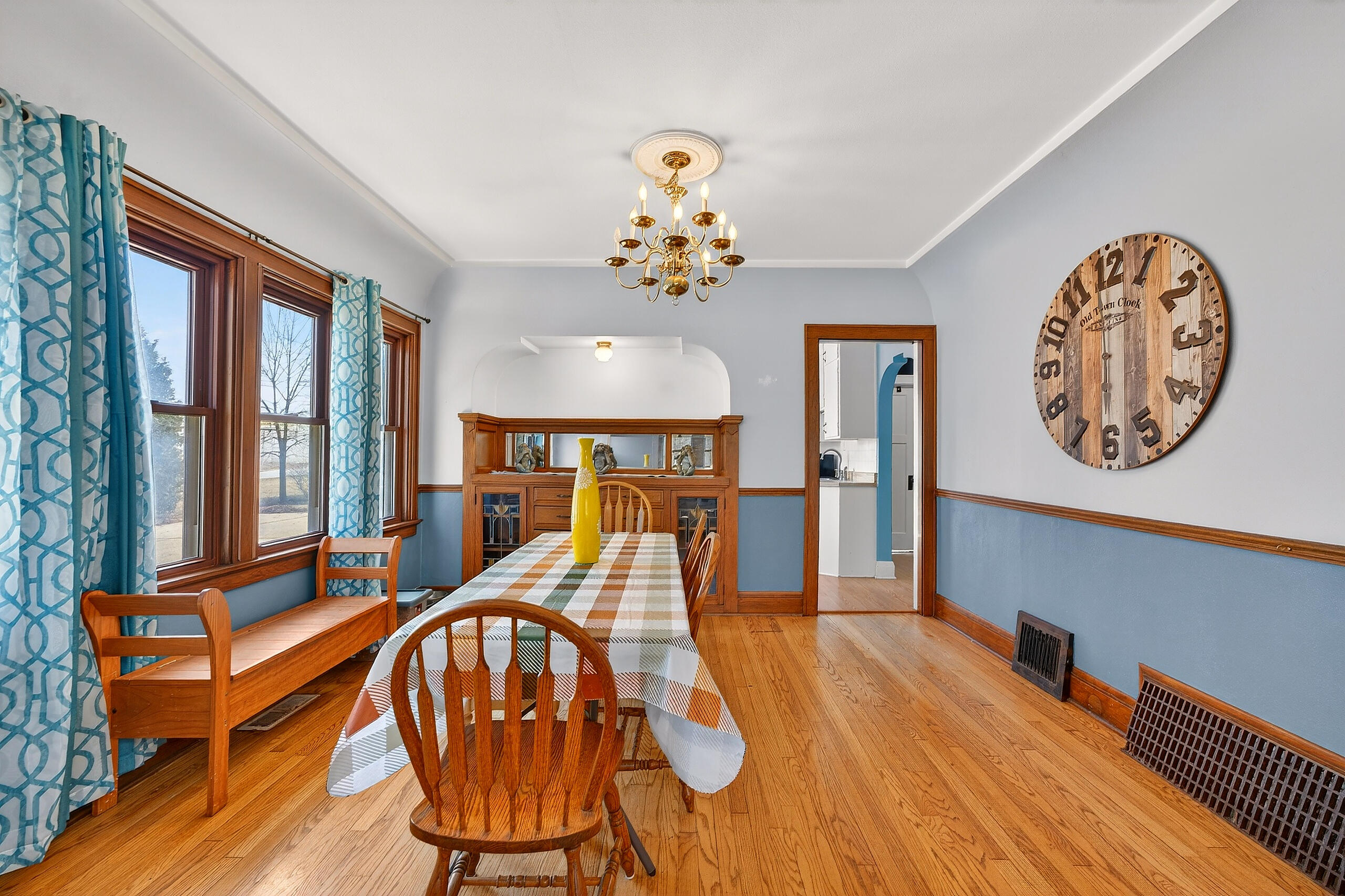 333 West Bender Road Glendale, WI 53217 - Photo 10 of 44 Dining Room